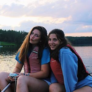 Meet your Posher, Becca